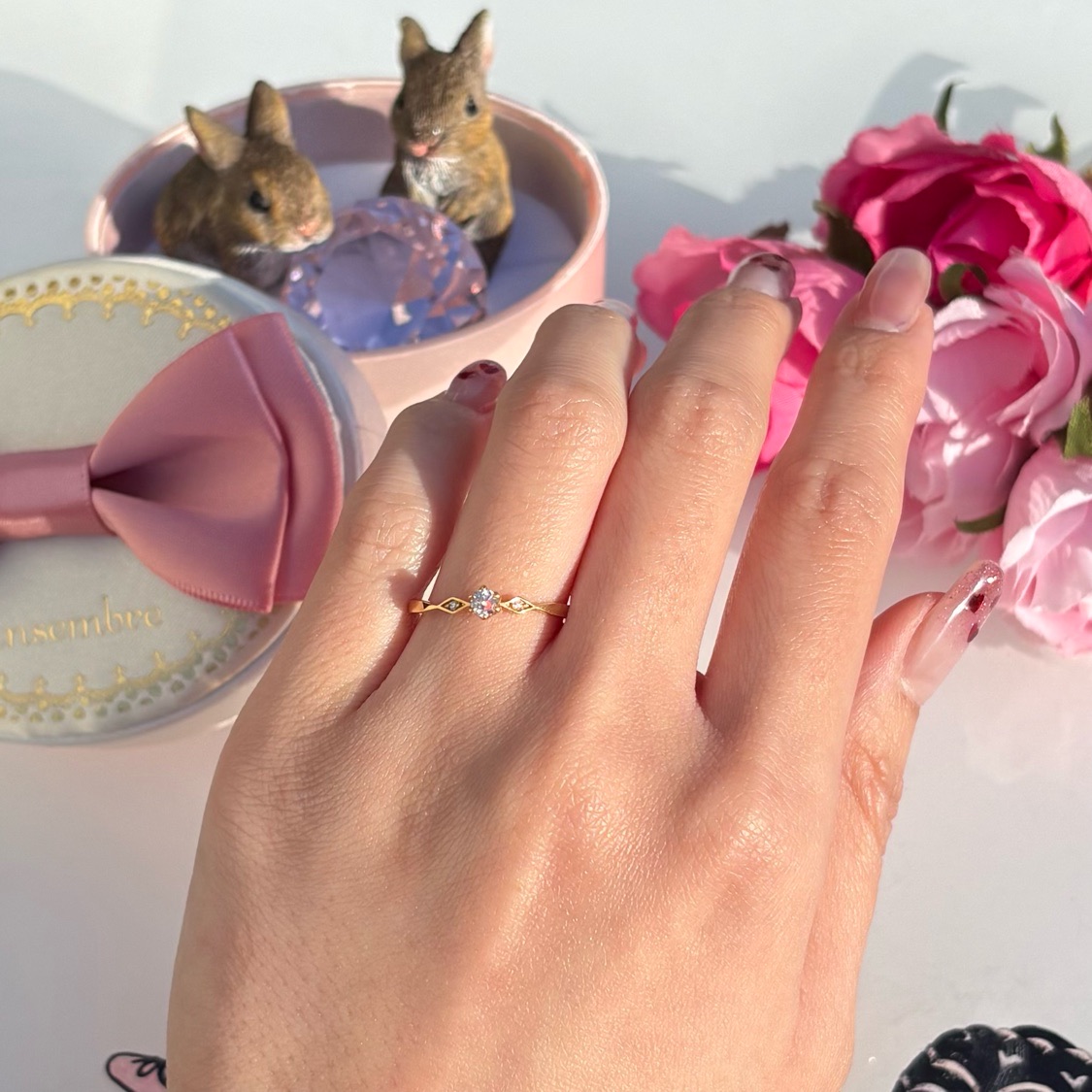 インセンブレのゴールドの婚約指輪 アンティーク調