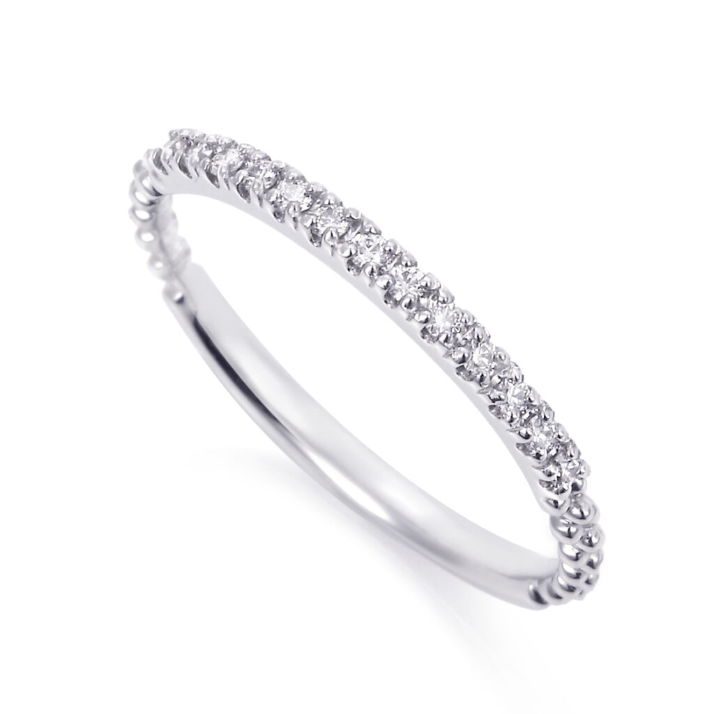 "安い婚約指輪の写真　ハーフエタニティリング" 